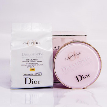Dior Capture Dreamskin Moist and Perfect Cushion N° 020  - 1
