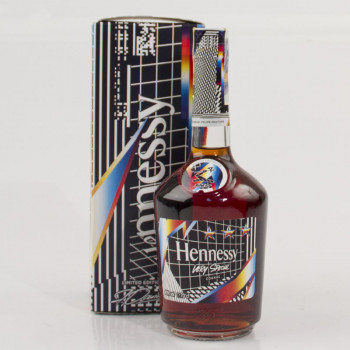 Hennessy VS Pantone dárkové balení 0,7l 40% - 1