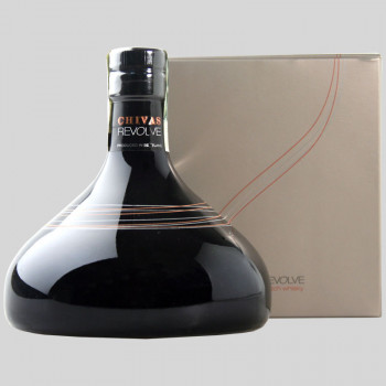 Chivas Revolve 0,75l 40% - 1