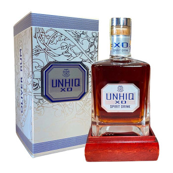 Unhiq XO Rum Dárkové balení 0,5l 42%